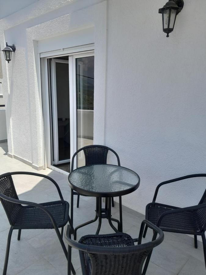 Apartmani Buena Vista Bar Bagian luar foto