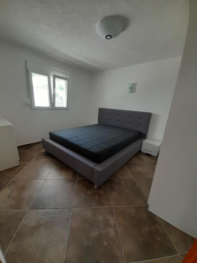 Apartmani Buena Vista Bar Bagian luar foto