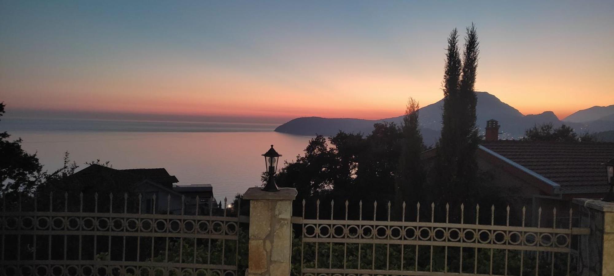 Apartmani Buena Vista Bar Bagian luar foto
