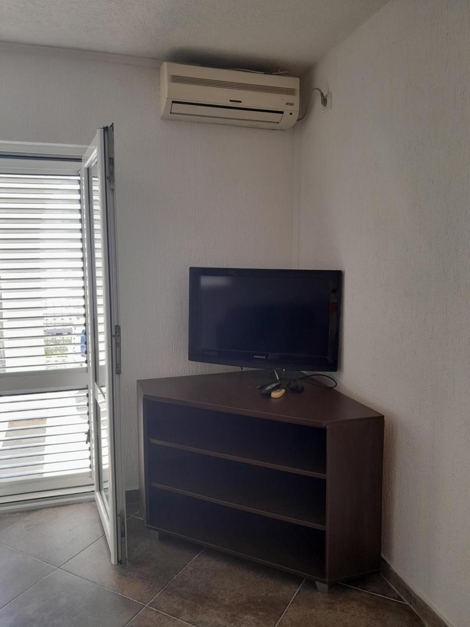Apartmani Buena Vista Bar Bagian luar foto